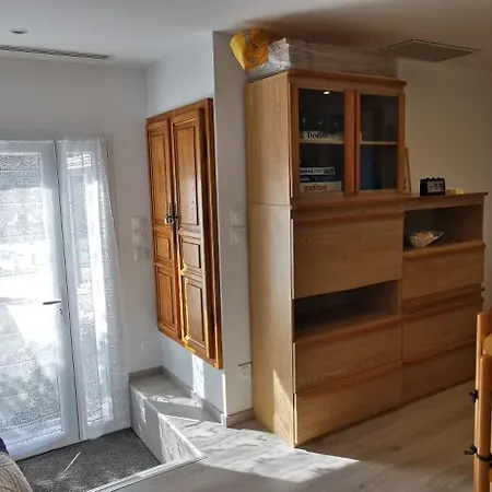 Neuf, Location Pour Non Fumeur, Sans Animaux, Tres Agreable, Confort, Detente *