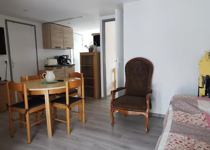 Neuf Pour Non Fumeur, Tres Agreable, Confort, Detente Apartmán